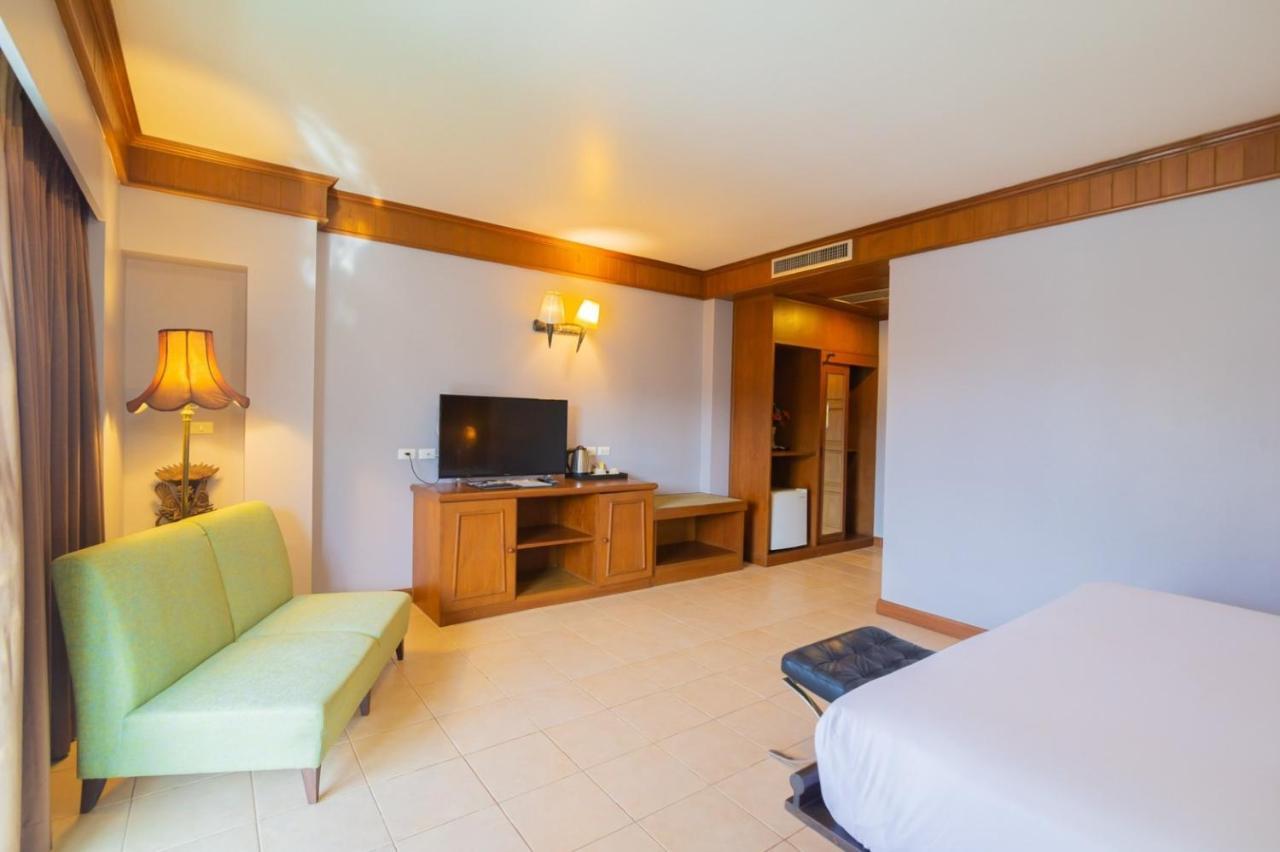 C & N Hotel - Sha Extra Plus Patong Екстер'єр фото