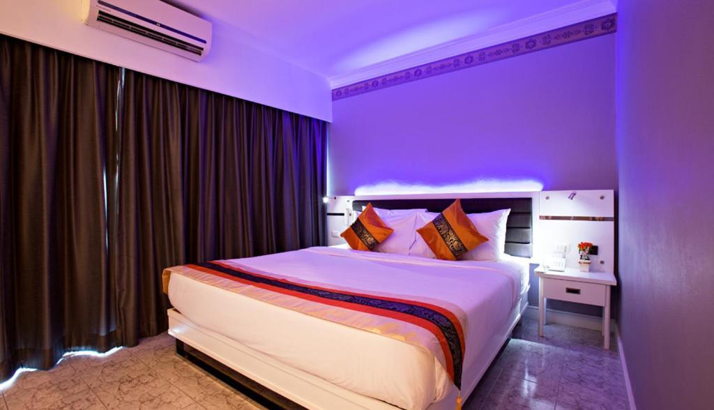 C & N Hotel - Sha Extra Plus Patong Екстер'єр фото